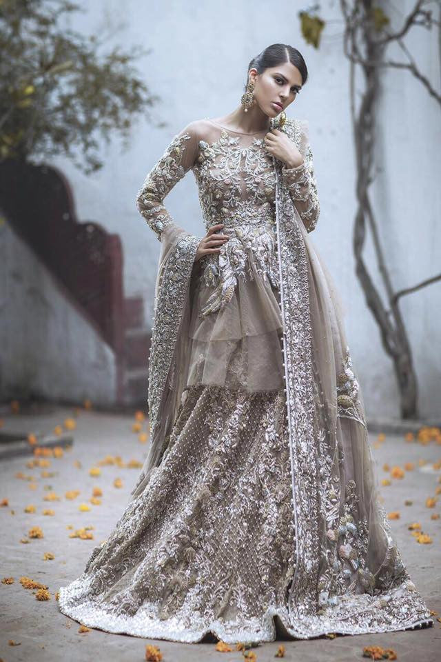 Luxe Locks Saira Shakira