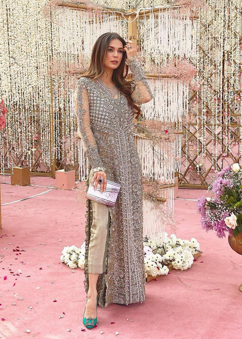 SAIRA SHAKIRA FORMALS